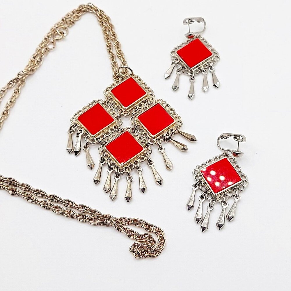 VTG Celebrity 1970s Reversible Tassel Red Blue Necklace and Dangly Red Earrings